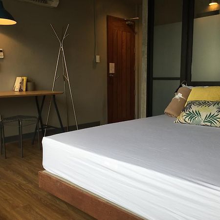Cloudy Hostel Банкок Екстериор снимка
