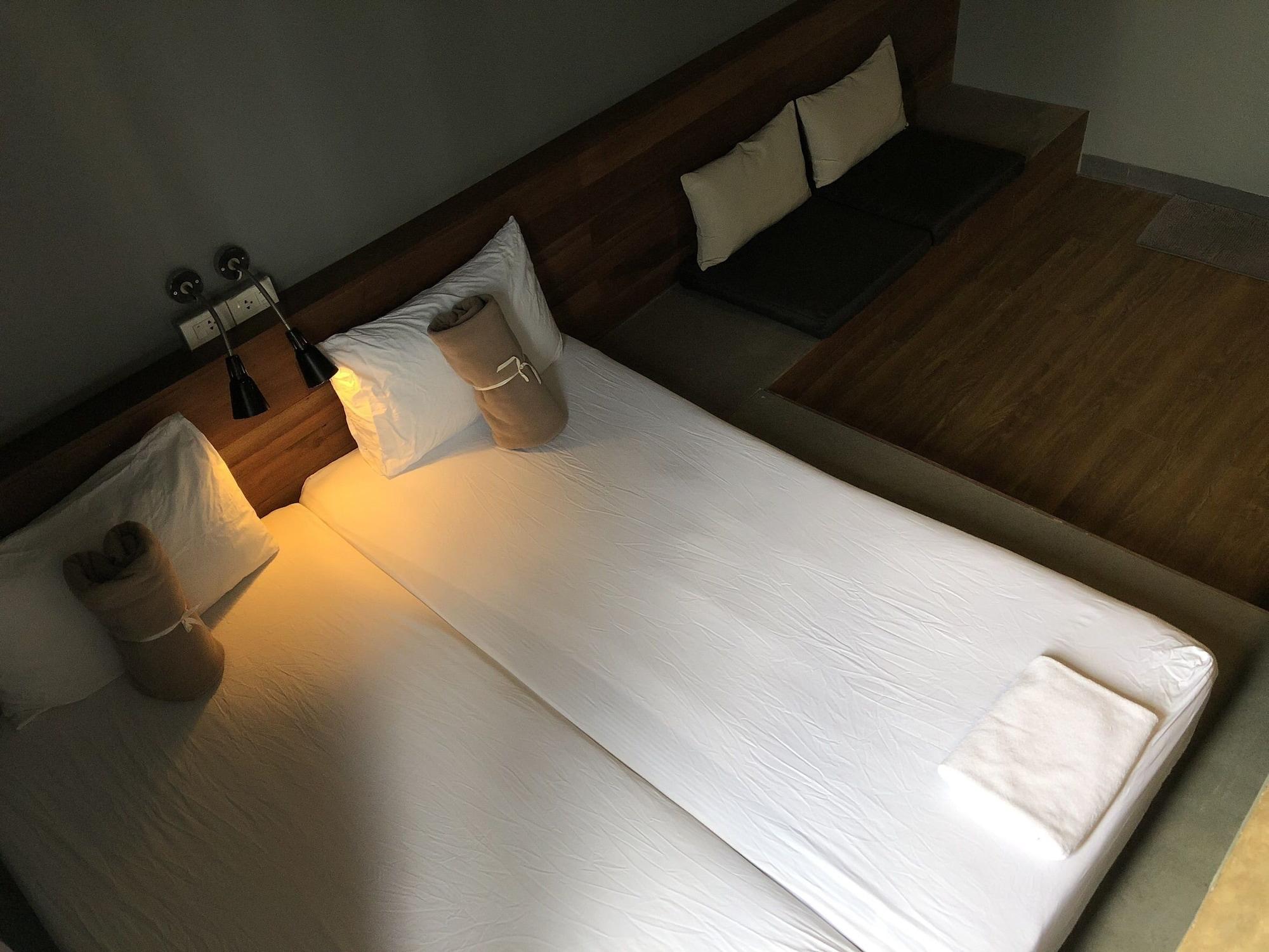 Cloudy Hostel Банкок Екстериор снимка
