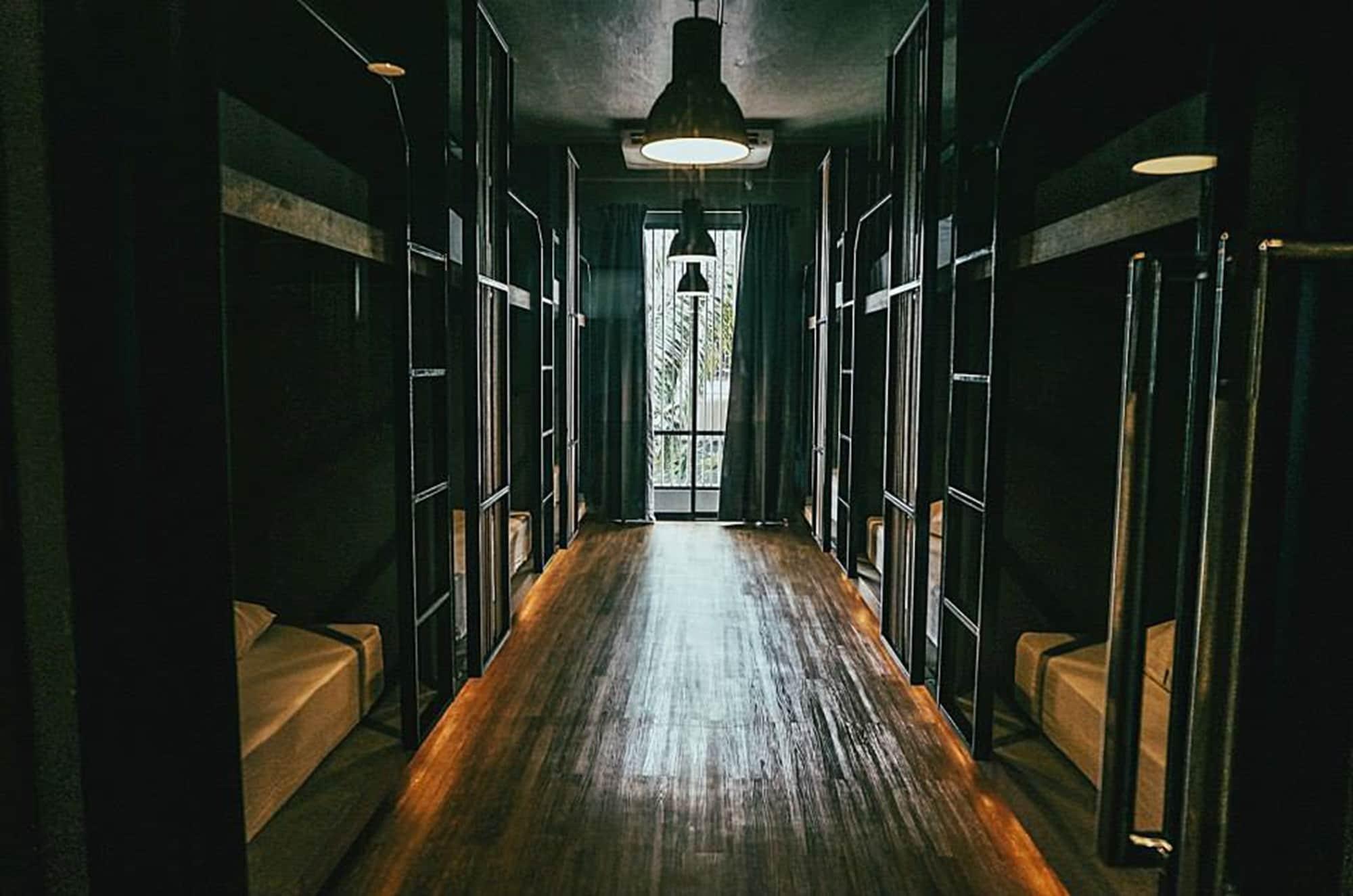 Cloudy Hostel Банкок Екстериор снимка