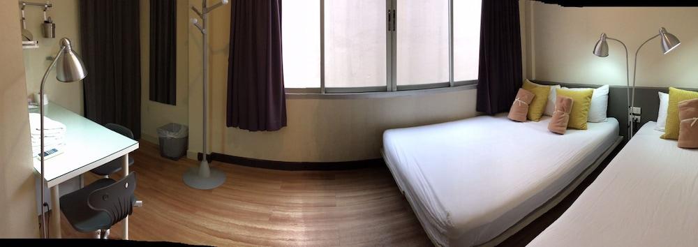 Cloudy Hostel Банкок Екстериор снимка