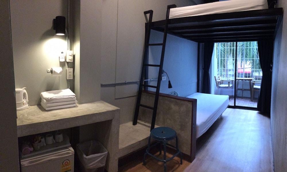 Cloudy Hostel Банкок Екстериор снимка