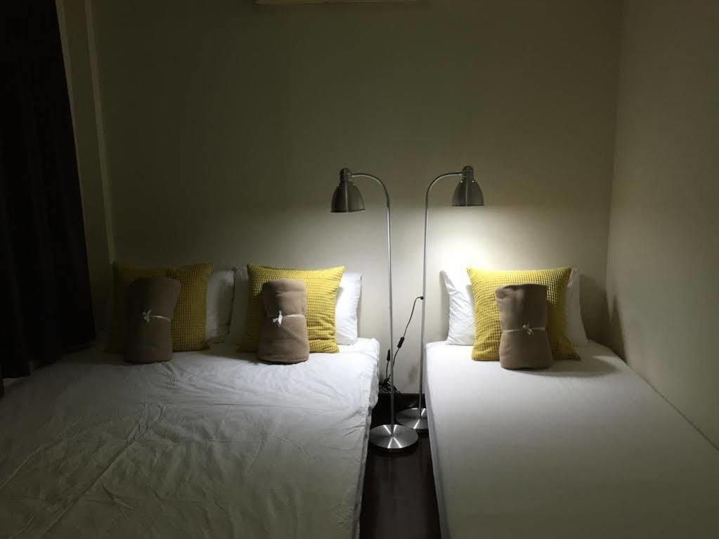 Cloudy Hostel Банкок Екстериор снимка