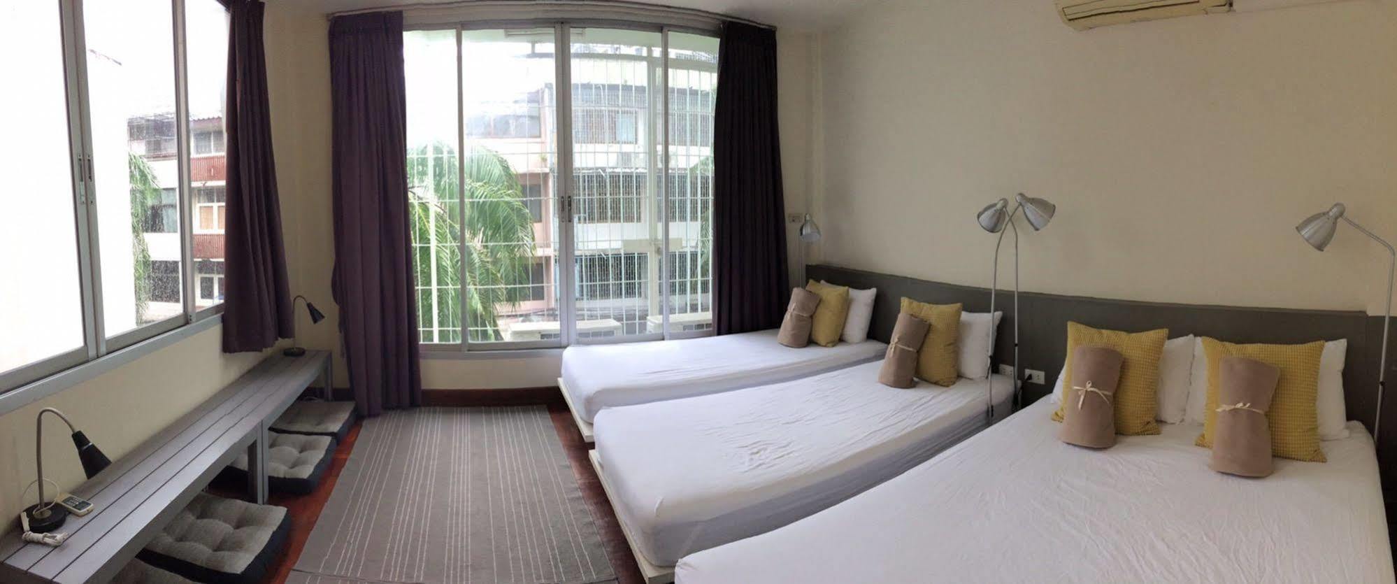 Cloudy Hostel Банкок Екстериор снимка