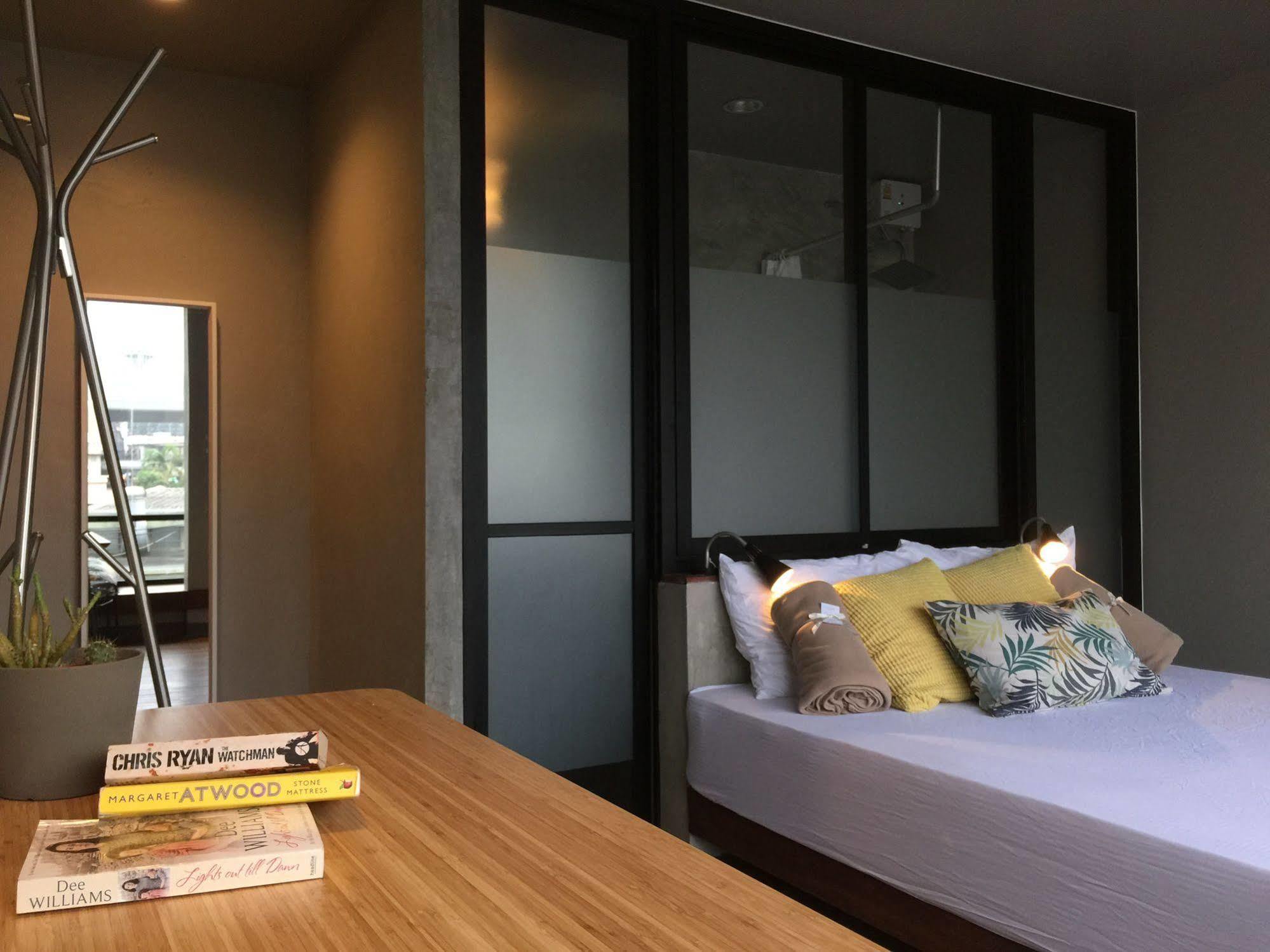 Cloudy Hostel Банкок Екстериор снимка