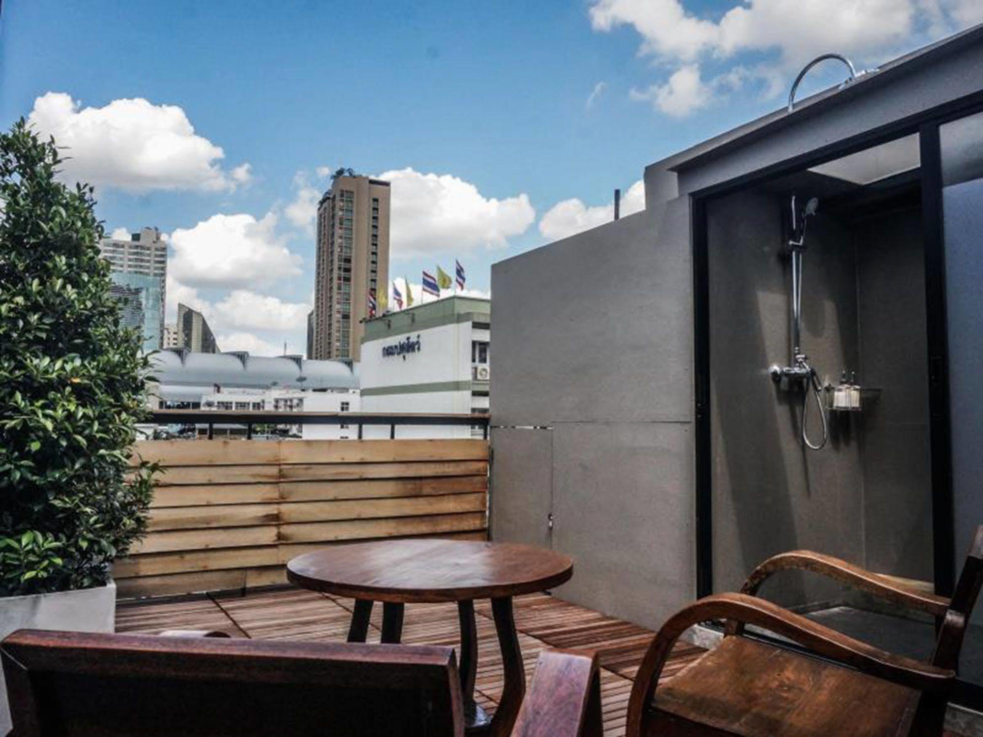 Cloudy Hostel Банкок Екстериор снимка